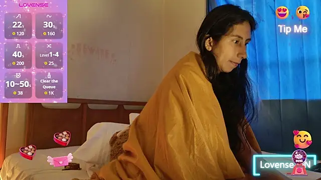 MoonLipsON- online show from 17, 2, 2026