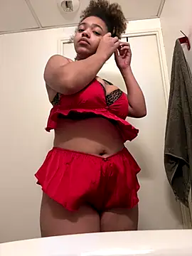 Snapshot of leilXx234 chatting on 5, 12, 2025 leilXx234 online show from 5, 12, 2025