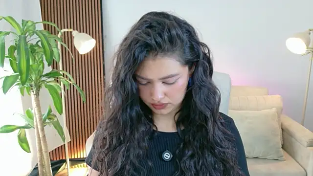 victoria   moon online show from 13, 4, 2026