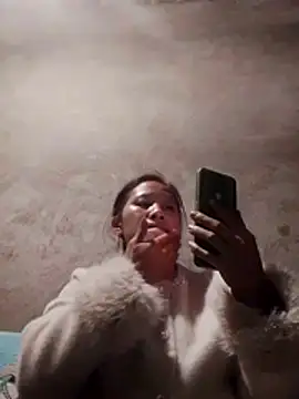 Snapshot of Meyyy09 chatting on 16, 12, 2025 Meyyy09 online show from 16, 12, 2025