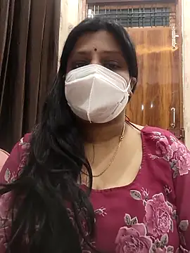 Snapshot of desiriya14 chatting on 5, 12, 2025 desiriya14 online show from 5, 12, 2025