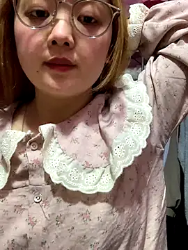 Snapshot of Samsam-006 chatting on 18, 12, 2025 Samsam-006 online show from 18, 12, 2025