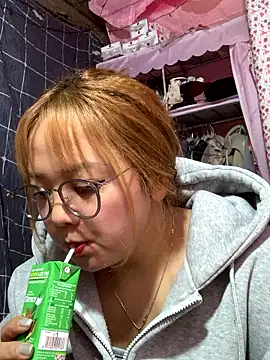 Snapshot of Samsam-006 chatting on 9, 1, 2026 Samsam-006 online show from 9, 1, 2026