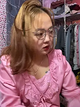 Snapshot of Samsam-006 chatting on 12, 1, 2026 Samsam-006 online show from 12, 1, 2026