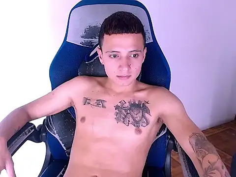 Snapshot of xx_kike_xx chatting on 15, 12, 2025 xx kike xx online show from 15, 12, 2025