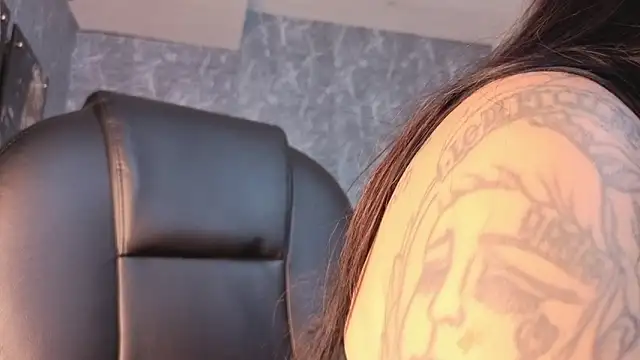 Snapshot of kathe__lane chatting on 22, 12, 2025 kathe lane online show from 22, 12, 2025