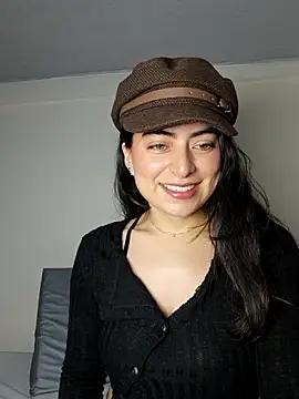 saasha Petit online show from 3, 3, 2026