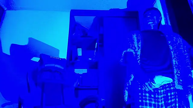 Snapshot of NoahGun_ chatting on 15, 12, 2025 NoahGun online show from 15, 12, 2025