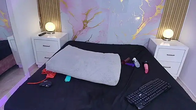 AprillRoss online show from 14, 3, 2026