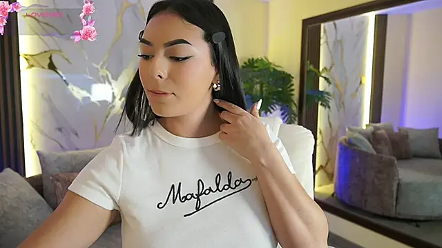 Snapshot of LiaWheeler chatting on 5, 12, 2025 LiaWheeler online show from 5, 12, 2025