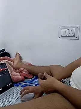 Bigdickboy2406 online show from 16, 2, 2026