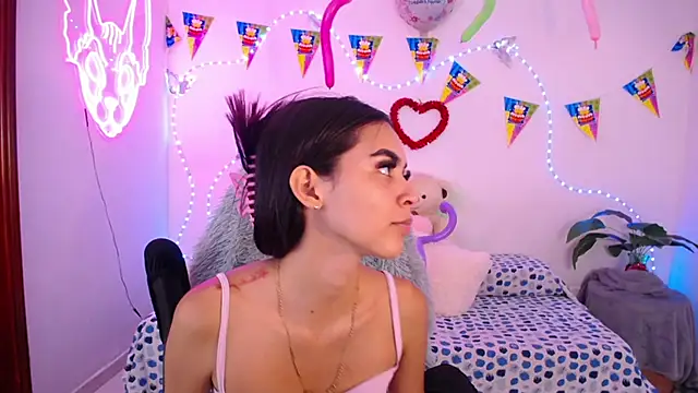 Snapshot of Sofia_tgn chatting on 25, 5, 2026 Sofia tgn online show from 25, 5, 2026
