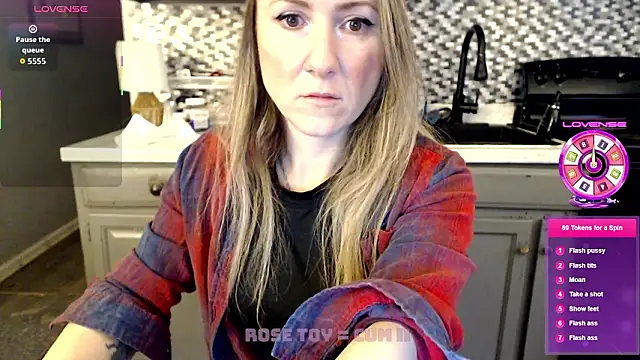 Snapshot of alluringpixie chatting on 15, 1, 2026 alluringpixie online show from 15, 1, 2026