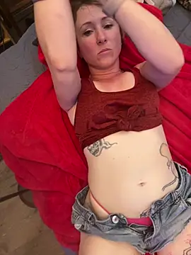 Snapshot of alluringpixie chatting on 18, 4, 2026 alluringpixie online show from 18, 4, 2026