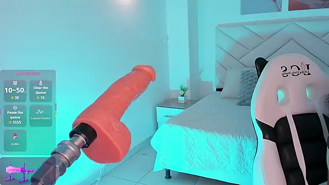 Snapshot of lunasable_ chatting on 13, 12, 2025 lunasable online show from 13, 12, 2025