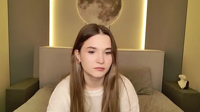 Lina Sinerz online show from 15, 3, 2026