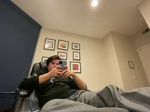 phantom898983 online show from 18, 12, 2025