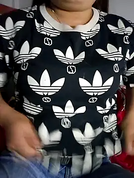 Snapshot of su-kem2 chatting on 14, 12, 2025 su-kem2 online show from 14, 12, 2025