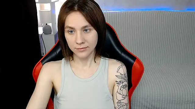 MiaBun1 online show from 7, 1, 2026