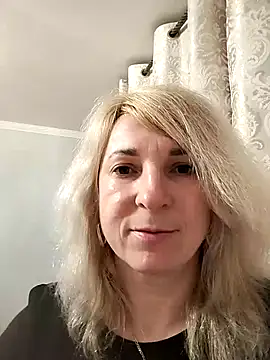 AhlyssaLove1155 online show from 25, 3, 2026