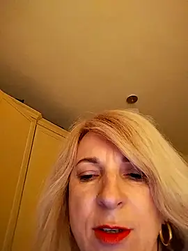 AhlyssaLove1155 online show from 3, 4, 2026