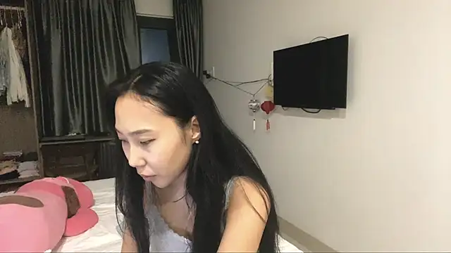 Snapshot of MarianelaLugar chatting on 15, 12, 2025 MarianelaLugar online show from 15, 12, 2025