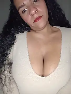 Snapshot of hot_bruntte chatting on 6, 1, 2026 hot bruntte online show from 6, 1, 2026