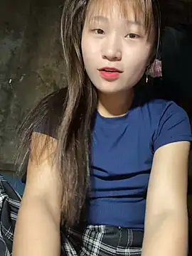 Snapshot of hinata-xx chatting on 3, 3, 2026 hinata-xx online show from 3, 3, 2026