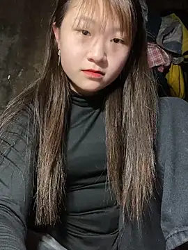 Snapshot of hinata-xx chatting on 5, 3, 2026 hinata-xx online show from 5, 3, 2026