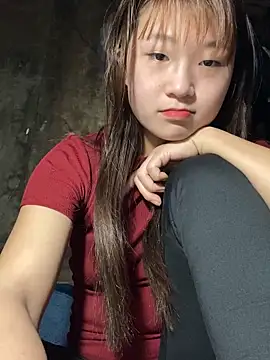 Snapshot of hinata-xx chatting on 2, 4, 2026 hinata-xx online show from 2, 4, 2026