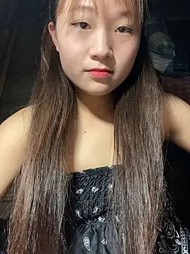 Snapshot of hinata-xx chatting on 4, 4, 2026 hinata-xx online show from 4, 4, 2026