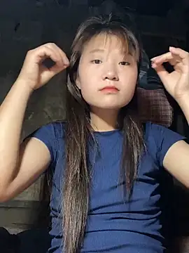 Snapshot of hinata-xx chatting on 5, 4, 2026 hinata-xx online show from 5, 4, 2026