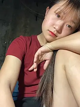 Snapshot of hinata-xx chatting on 8, 4, 2026 hinata-xx online show from 8, 4, 2026