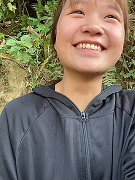 Snapshot of hinata-xx chatting on 12, 4, 2026 hinata-xx online show from 12, 4, 2026