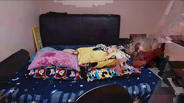 Pussy overload online show from 12, 5, 2026