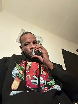 Snapshot of Dreadyyy chatting on 15, 12, 2025 Dreadyyy online show from 15, 12, 2025