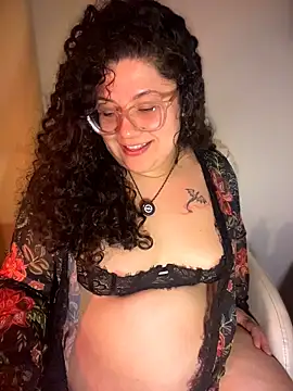 Snapshot of VanesssaMilf_ chatting on 11, 3, 2026 VanesssaMilf online show from 11, 3, 2026