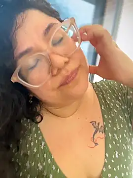 Snapshot of VanesssaMilf_ chatting on 22, 3, 2026 VanesssaMilf online show from 22, 3, 2026