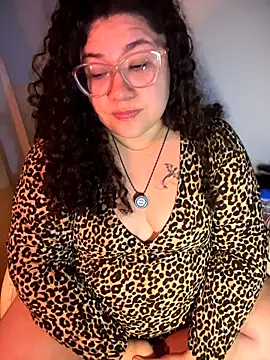 Snapshot of VanesssaMilf_ chatting on 28, 3, 2026 VanesssaMilf online show from 28, 3, 2026