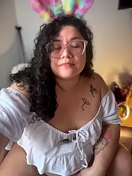 Snapshot of VanesssaMilf_ chatting on 31, 3, 2026 VanesssaMilf online show from 31, 3, 2026