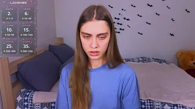 Snapshot of Charmgirla chatting on 14, 12, 2025 Charmgirla online show from 14, 12, 2025