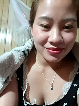 Snapshot of mayni012314 chatting on 17, 12, 2025 mayni012314 online show from 17, 12, 2025