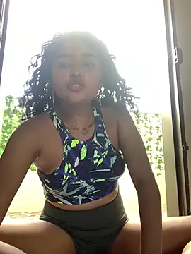 ladulcemary  online show from 15, 4, 2026