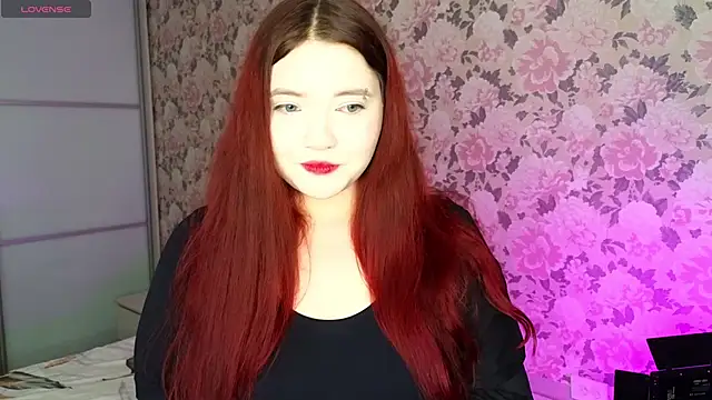 Snapshot of AvroraMichel chatting on 15, 12, 2025 AvroraMichel online show from 15, 12, 2025