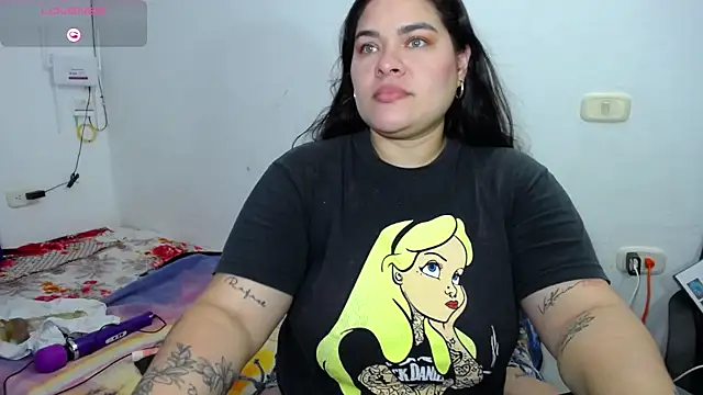 Snapshot of NinaFuentes2X chatting on 27, 7, 2026 NinaFuentes2X online show from 27, 7, 2026