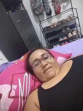 Nini Love  online show from 9, 3, 2026