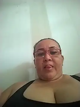 Nini Love  online show from 4, 4, 2026