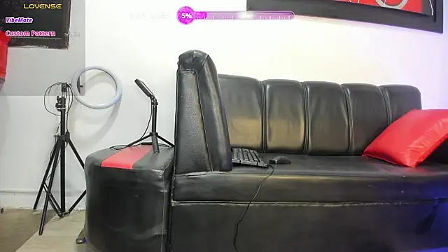 CaramelDesire online show from 15, 1, 2026