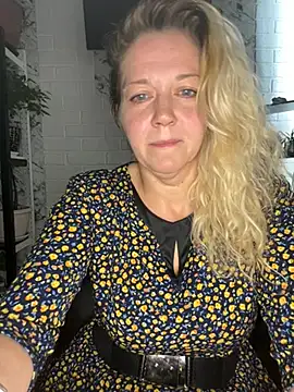 JenniferCarmen online show from 30, 6, 2026