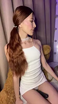 HoneyWeebsss online show from 5, 3, 2026